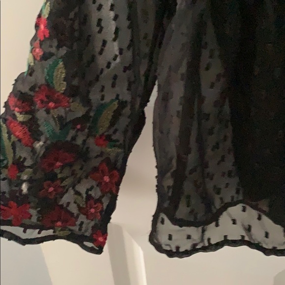 American eagle flower mesh top - Picture 5 of 5